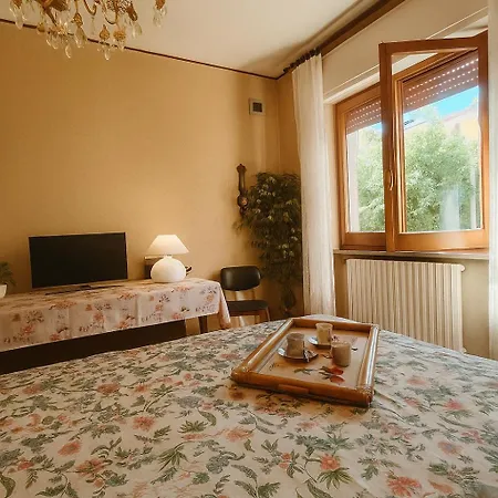 Tina's House Апартаменты Кальяри